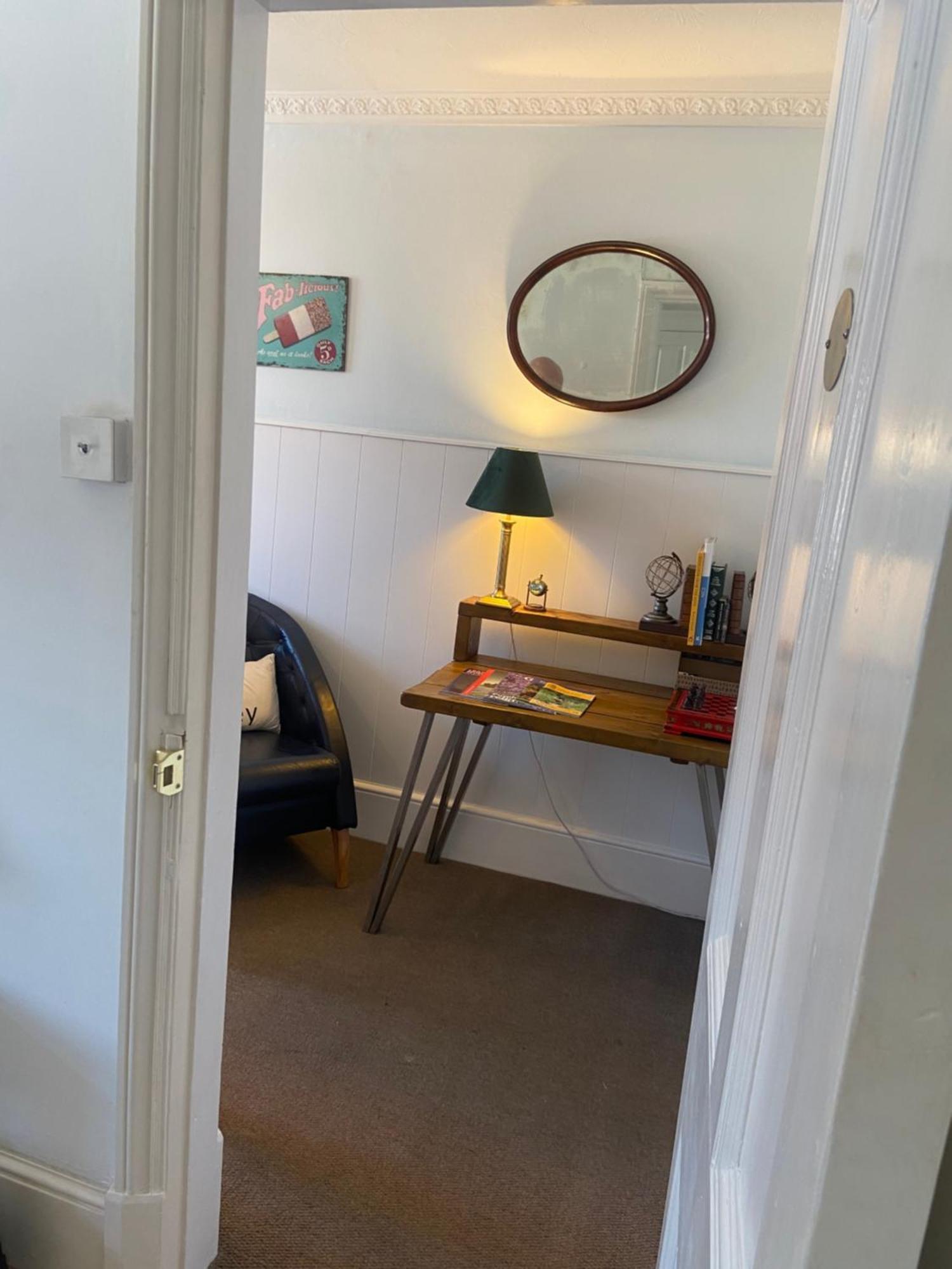 Deluxe Three Bed Bnb In Henley-On-Thames Near Station River & Town Centre Exterior photo
